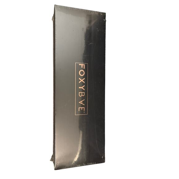 FoxyBae New in Box Blow Out Wide Brush Rose Gold - Picture 2 of 6